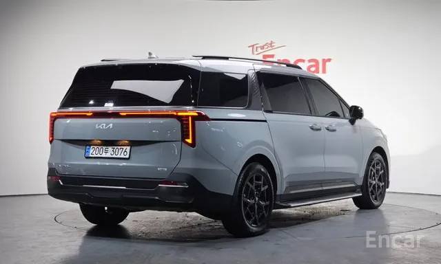 <b>KIA Carnival HEV 7Seater Gravity</b>, 2024

5 722 000 ₽

11 380 км

• Двигатель: 1.6л
• Топливо: гибрид
• Привод: передний
• Кузов: минивэн
