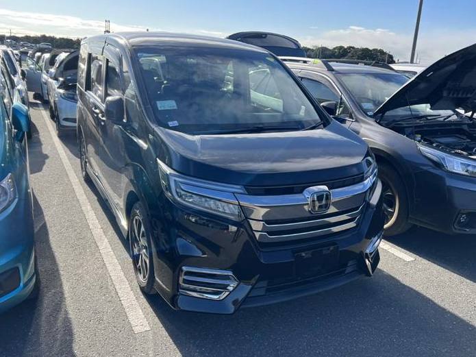<b>Honda Freed</b>, 2016

1 210 000 р.

121 000 км

• Двигатель: 1.5л
• Топливо: гибрид
• Привод: передний
• Кузов: минивэн
